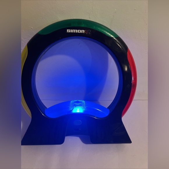 Simon AIR Electronic Memory Game Hasbro 2015 Tested Works Colorful Fun Memory - Picture 4 of 9